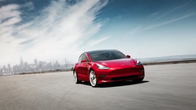 特斯拉对已交付Model 3软件降级：便宜版别用高端配置