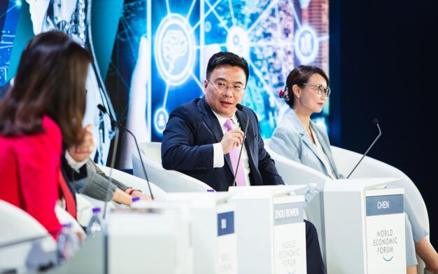 京东AI总裁周伯文：5G+AI将组成“人工智能体”