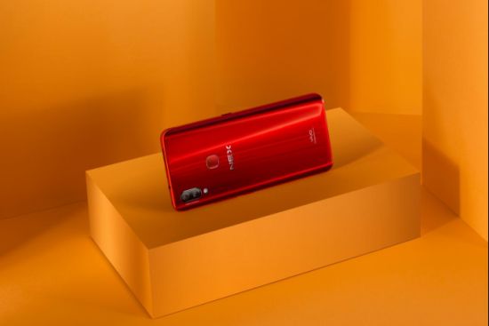 科技与艺术的完美结合，vivo NEX红宝石赏析