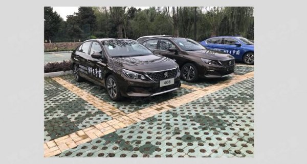 外观造型更运动 标致新款408实车图曝光