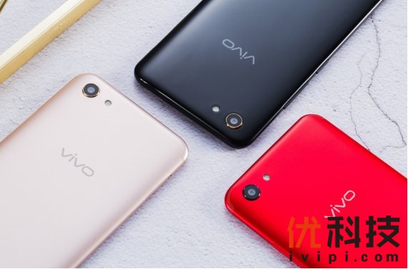 AI美颜自拍+多彩潮流配色 vivo Y81s真机实拍图赏