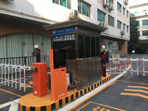 ”人脸识别“技术让停车场系统真正实现无人化