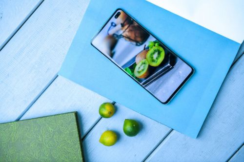 三星Galaxy S10系列深度体验：打造全方位优异体验的“水桶机”
