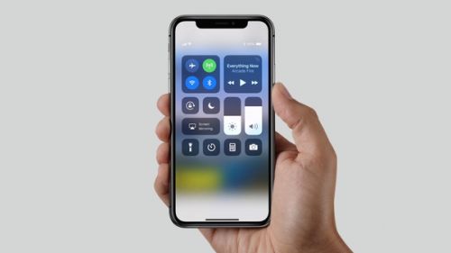 苹果继续扩大iPhone屏幕：6.7英寸
