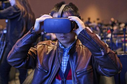 传Facebook将推多款独占VR游戏 包括《刺客信条》和《细胞分裂》