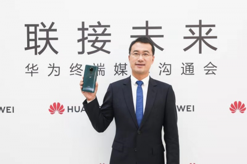 专访华为何刚：不考虑盈利 只想让消费者尽快用上5G手机