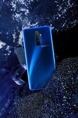 realme X2 Pro真机揭晓：“海神”蓝层次丰富
