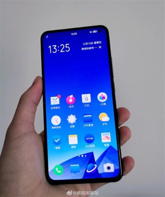 vivo X30系列真机曝光：可能是全球孔径最小的5G挖孔屏手机