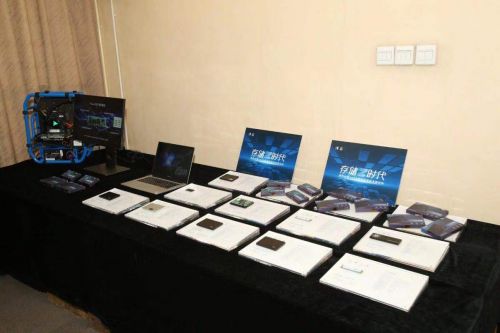 存储Z时代 泽石科技展示出多款工业级和消费级领域的存储产品