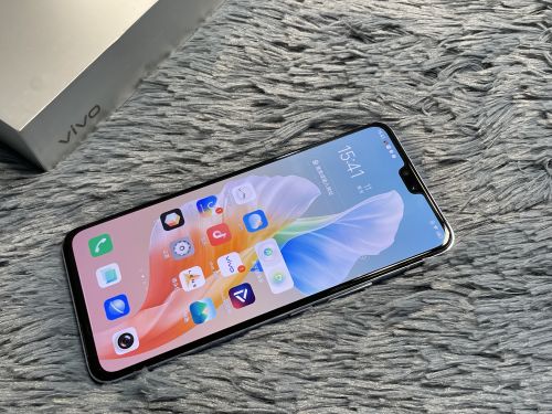 vivo S10 Pro首发评测：从机身中邂逅光影浪漫 自然人像刷新自拍新体验
